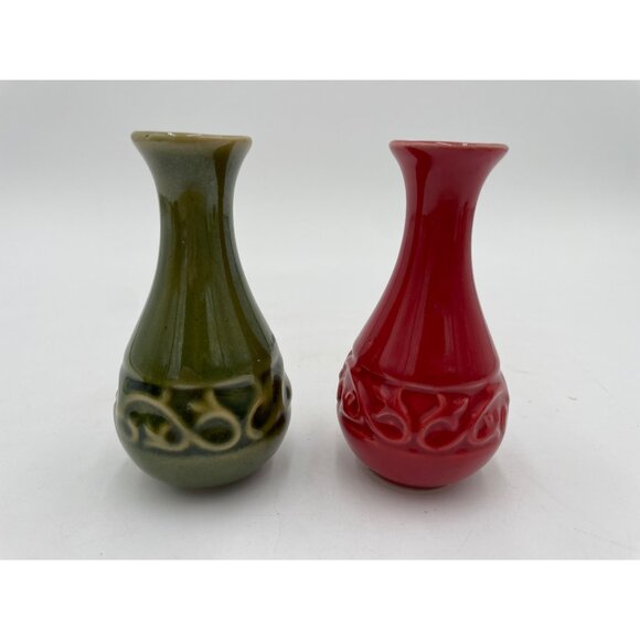 Elegant Expressions Mini Ceramic Vases Set Of 2 In Red & Green - Picture 1 of 6